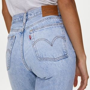 Wedgie straight levi’s